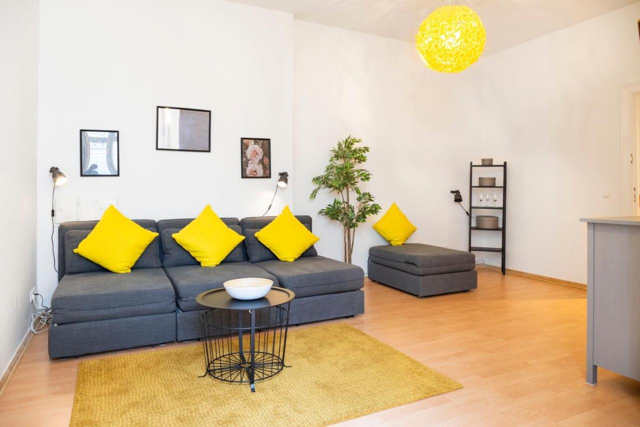 Amazing Apartment 1BR for 7 @Mauerpark PBerg Berlin Bagian luar foto