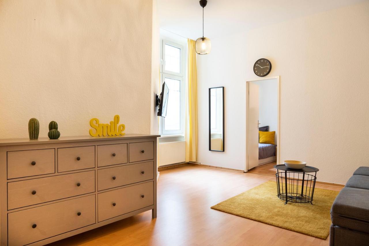 Amazing Apartment 1BR for 7 @Mauerpark PBerg Berlin Bagian luar foto