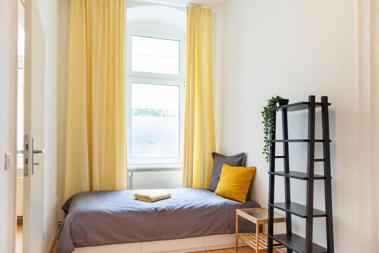 Amazing Apartment 1BR for 7 @Mauerpark PBerg Berlin Bagian luar foto