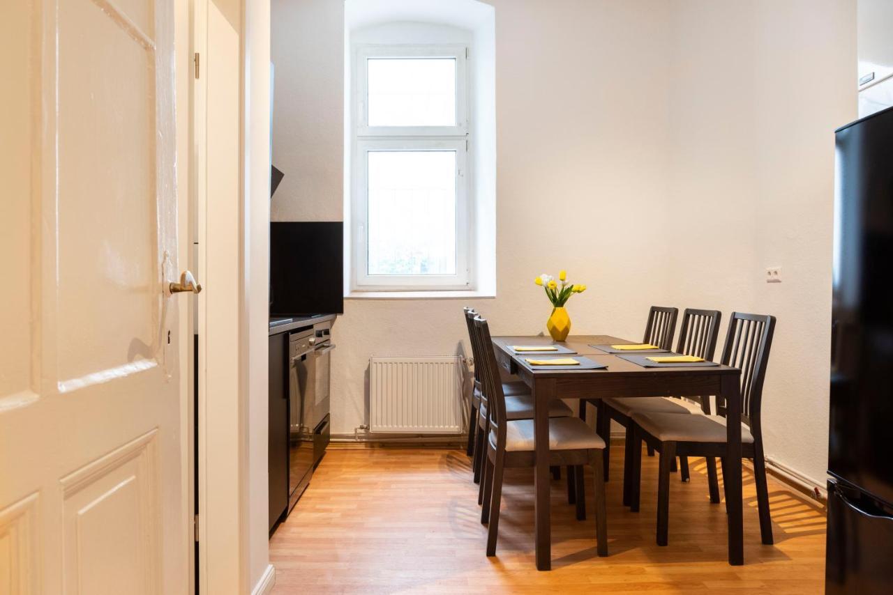 Amazing Apartment 1BR for 7 @Mauerpark PBerg Berlin Bagian luar foto