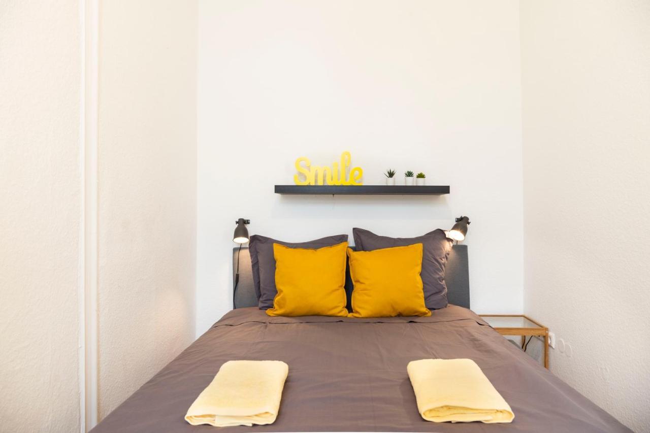 Amazing Apartment 1BR for 7 @Mauerpark PBerg Berlin Bagian luar foto