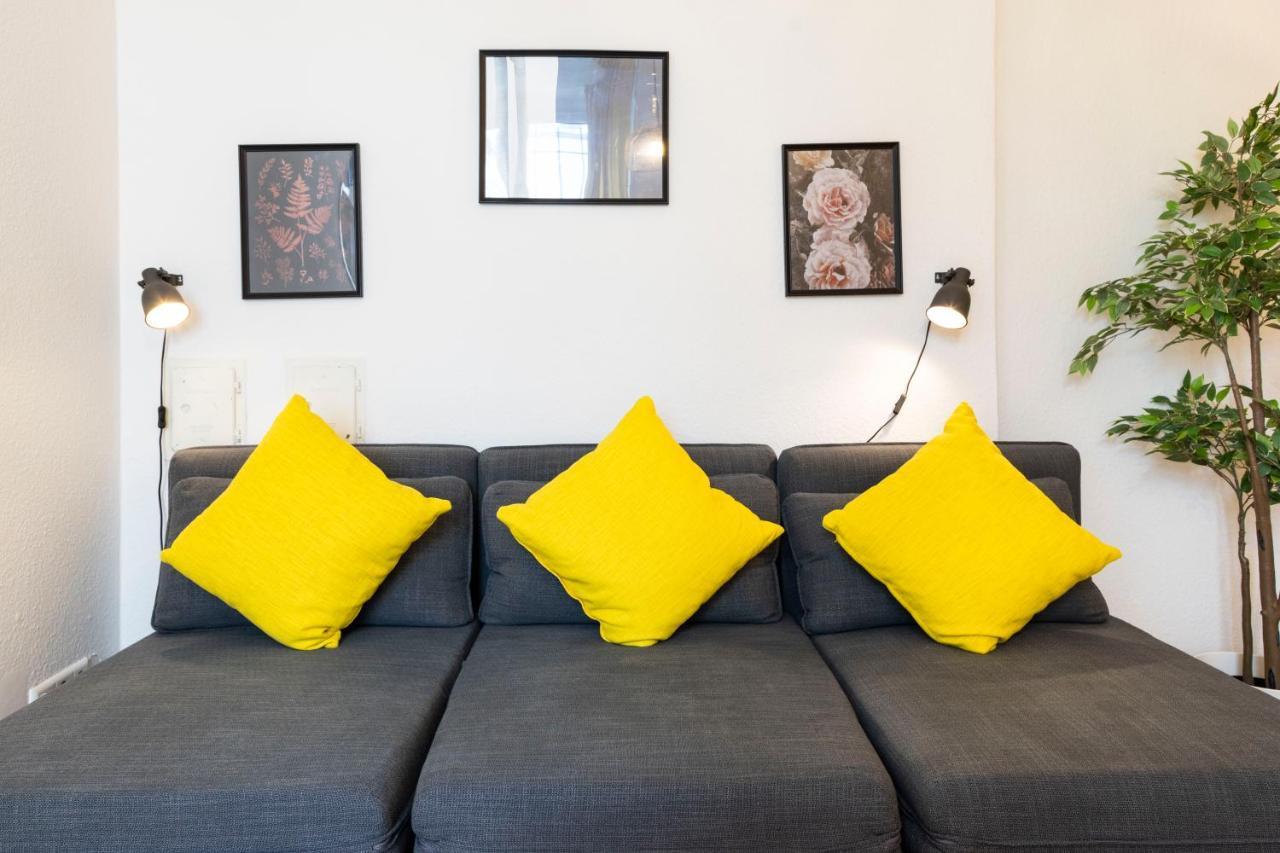 Amazing Apartment 1BR for 7 @Mauerpark PBerg Berlin Bagian luar foto